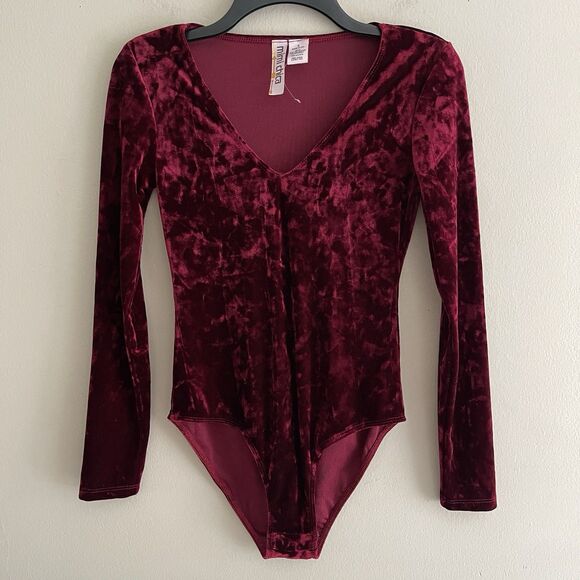 Mimi Chica Body Suit Top Size S Velvet Long Sleeve V Neck Burgundy Red Fancy - Picture 1 of 5
